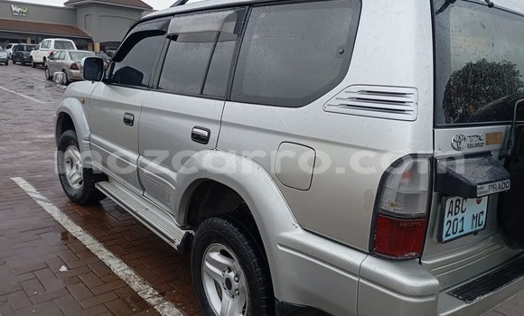 Comprar Usado Toyota Land Cruiser Prado De outros Carro em Maputo em Maputo