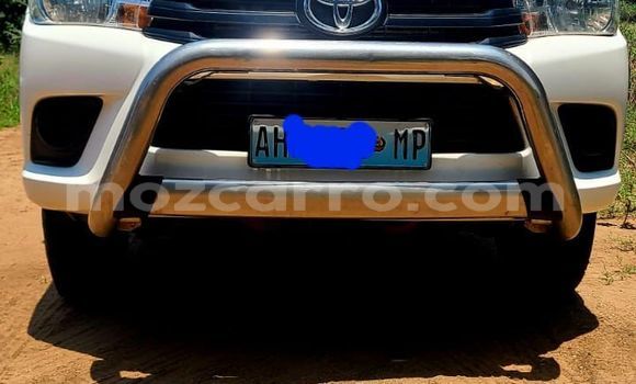Comprar Usado Toyota Hilux Branco Carro em Maputo em Maputo Comprar Usado Toyota Hilux Branco Carro em Maputo em Maputo