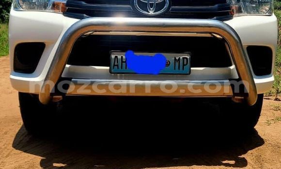 Comprar Usado Toyota Hilux Branco Carro em Maputo em Maputo Comprar Usado Toyota Hilux Branco Carro em Maputo em Maputo