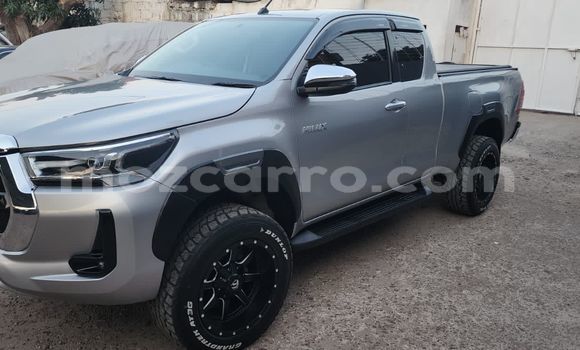 Comprar Novo Toyota Hilux Prata Carro em Maputo em Maputo Comprar Novo Toyota Hilux Prata Carro em Maputo em Maputo