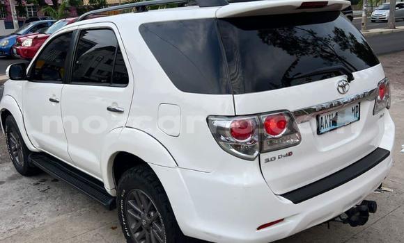 Nunua Mpya Toyota Fortuner Nyeupe Gari ndani ya Maputo nchini Maputo Nunua Mpya Toyota Fortuner Nyeupe Gari ndani ya Maputo nchini Maputo