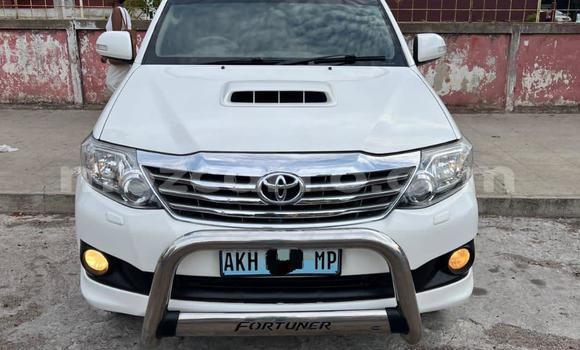 Nunua Mpya Toyota Fortuner Nyeupe Gari ndani ya Maputo nchini Maputo Nunua Mpya Toyota Fortuner Nyeupe Gari ndani ya Maputo nchini Maputo