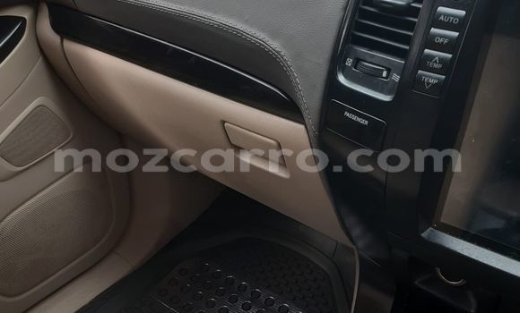 Nunua Ilio tumika Toyota Land Cruiser Prado Nyeupe Gari ndani ya Maputo nchini Maputo Nunua Ilio tumika Toyota Land Cruiser Prado Nyeupe Gari ndani ya Maputo nchini Maputo
