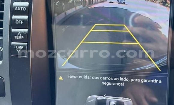 Nunua Ilio tumika Toyota Land Cruiser Prado Nyeupe Gari ndani ya Maputo nchini Maputo Nunua Ilio tumika Toyota Land Cruiser Prado Nyeupe Gari ndani ya Maputo nchini Maputo