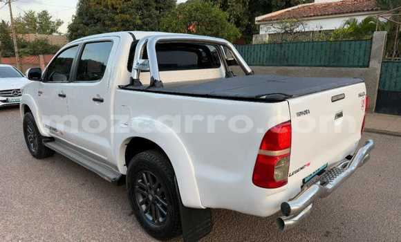 Buy Used Toyota Hilux White Car in Maputo in Maputo Buy Used Toyota Hilux White Car in Maputo in Maputo