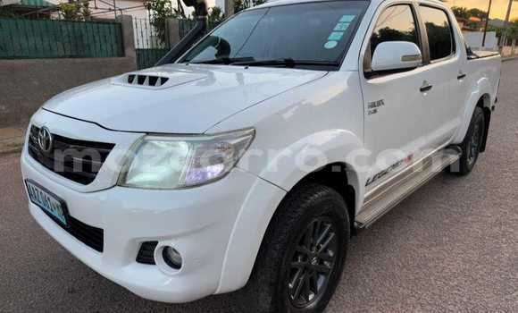 Buy Used Toyota Hilux White Car in Maputo in Maputo Buy Used Toyota Hilux White Car in Maputo in Maputo