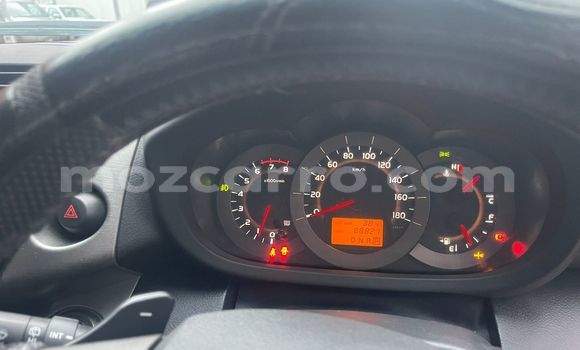 Nunua Ilio tumika Toyota Vanguard Nyeupe Gari ndani ya Maputo nchini Maputo Nunua Ilio tumika Toyota Vanguard Nyeupe Gari ndani ya Maputo nchini Maputo