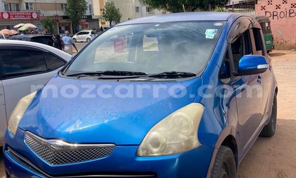 Comprar Usado Toyota Ractis Azul Carro em Maputo em Maputo Comprar Usado Toyota Ractis Azul Carro em Maputo em Maputo
