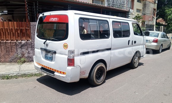 Nunua Ilio tumika Nissan Caravan Nyeupe Gari ndani ya Maputo nchini Maputo Nunua Ilio tumika Nissan Caravan Nyeupe Gari ndani ya Maputo nchini Maputo