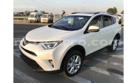 Nunua Imported Toyota Ade Nyeupe Lori ndani ya Import - Dubai nchini Cabo Delgado Nunua Imported Toyota Ade Nyeupe Lori ndani ya Import - Dubai nchini Cabo Delgado