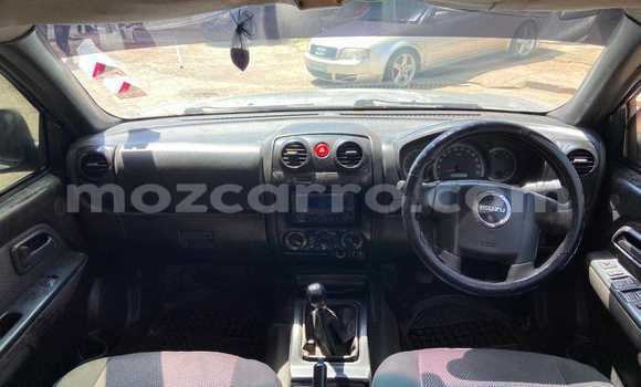 Tenga Tsaru Isuzu KB Zvimwe Mota in Maputo in Maputo Tenga Tsaru Isuzu KB Zvimwe Mota in Maputo in Maputo