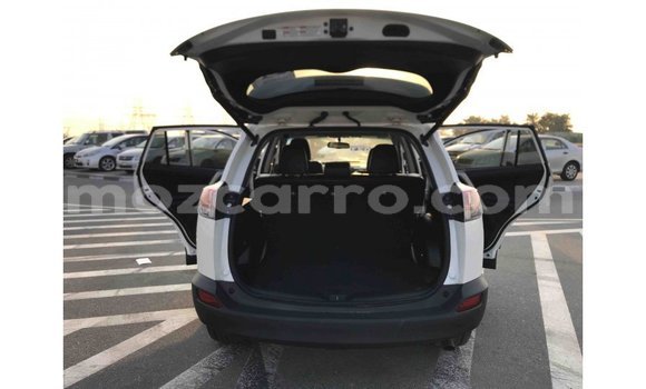 Nunua Imported Toyota Ade Nyeupe Lori ndani ya Import - Dubai nchini Cabo Delgado Nunua Imported Toyota Ade Nyeupe Lori ndani ya Import - Dubai nchini Cabo Delgado