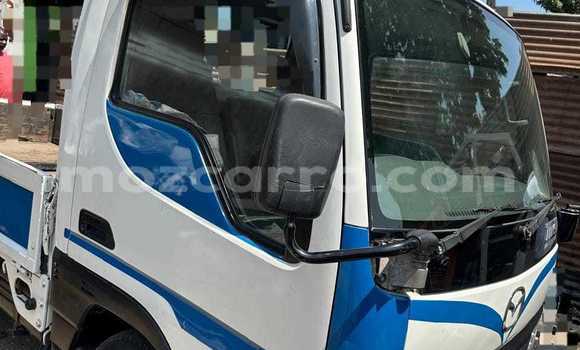 Nunua Ilio tumika Mazda 1000 Nyeupe Gari ndani ya Maputo nchini Maputo Nunua Ilio tumika Mazda 1000 Nyeupe Gari ndani ya Maputo nchini Maputo