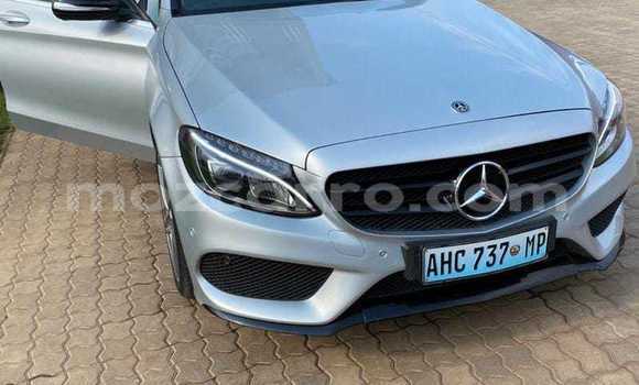 Nunua Ilio tumika Mercedes-Benz C-Classe Fedha Gari ndani ya Maputo nchini Maputo