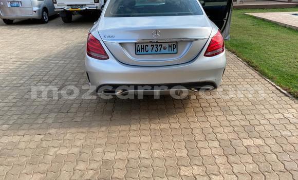 Tenga Tsaru Mercedes-Benz C-Classe Sirivha Mota in Maputo in Maputo Tenga Tsaru Mercedes-Benz C-Classe Sirivha Mota in Maputo in Maputo