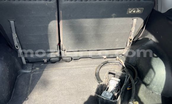 Nunua Ilio tumika Honda CR-V Nyeusi Gari ndani ya Maputo nchini Maputo Nunua Ilio tumika Honda CR-V Nyeusi Gari ndani ya Maputo nchini Maputo