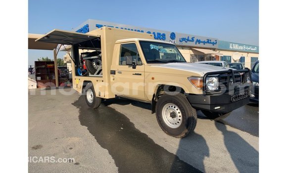 Buy Import Toyota Land Cruiser Beige Car in Import - Dubai in Cabo Delgado Buy Import Toyota Land Cruiser Beige Car in Import - Dubai in Cabo Delgado