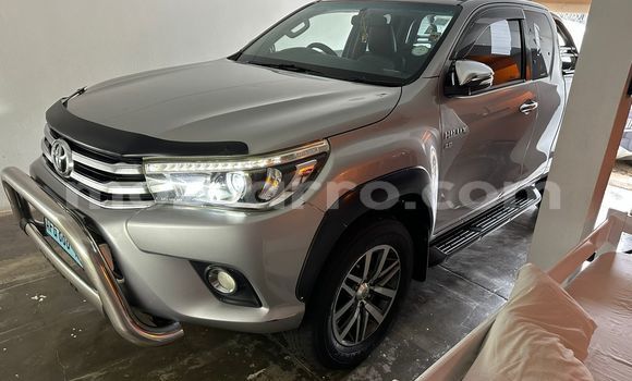 Comprar Novo Toyota Hiluxe Revo Prata Carro em Maputo em Maputo Comprar Novo Toyota Hiluxe Revo Prata Carro em Maputo em Maputo