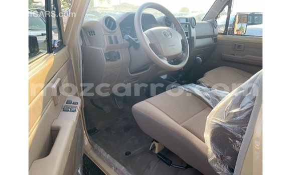 Buy Import Toyota Land Cruiser Beige Car in Import - Dubai in Cabo Delgado Buy Import Toyota Land Cruiser Beige Car in Import - Dubai in Cabo Delgado