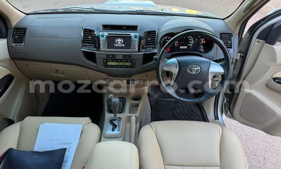 Nunua Ilio tumika Toyota Fortuner Beige Gari ndani ya Maputo nchini Maputo Nunua Ilio tumika Toyota Fortuner Beige Gari ndani ya Maputo nchini Maputo