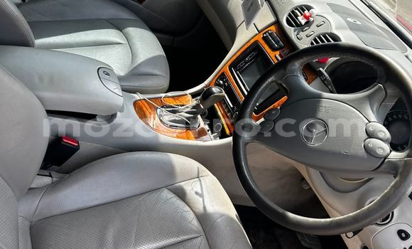 Buy Used Mercedes‒Benz CLK-klasse Red Car in Maputo in Maputo Buy Used Mercedes‒Benz CLK-klasse Red Car in Maputo in Maputo