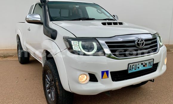 Buy Used Toyota Hilux White Car in Maputo in Maputo Buy Used Toyota Hilux White Car in Maputo in Maputo