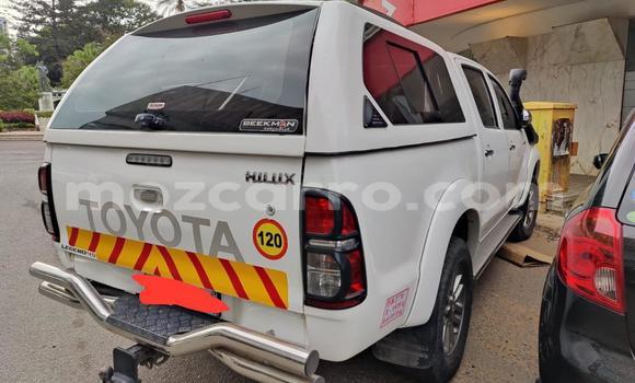 Comprar Usado Toyota Hilux Branco Carro em Maputo em Maputo Comprar Usado Toyota Hilux Branco Carro em Maputo em Maputo