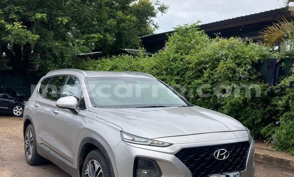 Tenga Tsaru Hyundai Santa Fe Bhurawuni Mota in Maputo in Maputo Tenga Tsaru Hyundai Santa Fe Bhurawuni Mota in Maputo in Maputo