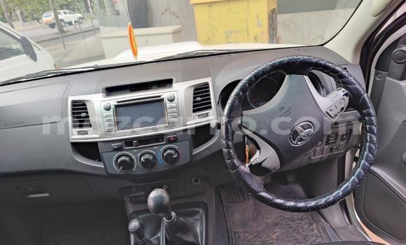 Buy Used Toyota Hilux White Car in Maputo in Maputo Buy Used Toyota Hilux White Car in Maputo in Maputo
