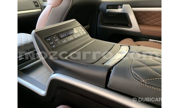 Nunua Imported Toyota Land Cruiser Nyeusi Gari ndani ya Import - Dubai nchini Cabo Delgado Nunua Imported Toyota Land Cruiser Nyeusi Gari ndani ya Import - Dubai nchini Cabo Delgado