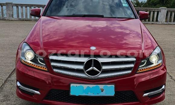 Nunua Ilio tumika Mercedes-Benz C-Classe Nyekundu Gari ndani ya Maputo nchini Maputo Nunua Ilio tumika Mercedes-Benz C-Classe Nyekundu Gari ndani ya Maputo nchini Maputo