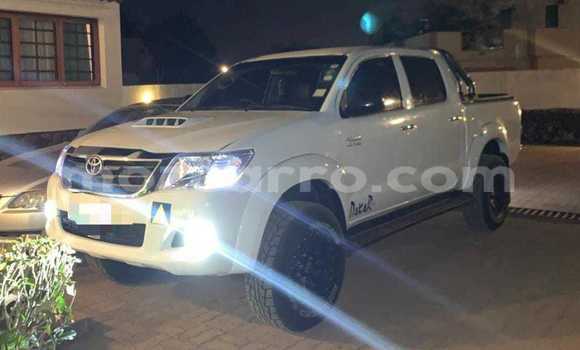 Buy Used Toyota Hilux White Car in Maputo in Maputo Buy Used Toyota Hilux White Car in Maputo in Maputo