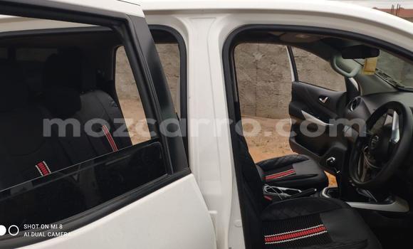 Nunua Ilio tumika Nissan Navara Nyeupe Gari ndani ya Maputo nchini Maputo Nunua Ilio tumika Nissan Navara Nyeupe Gari ndani ya Maputo nchini Maputo