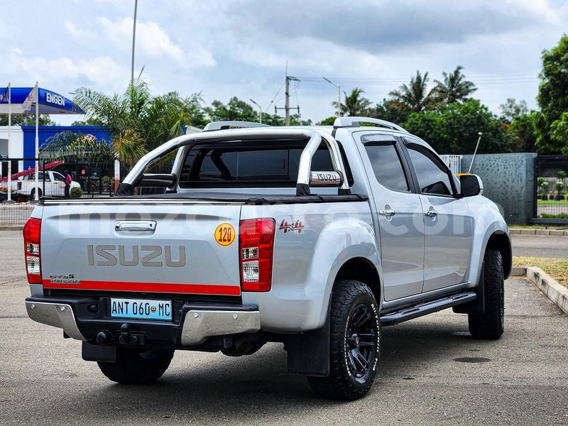 Big with watermark isuzu d max maputo maputo 34299