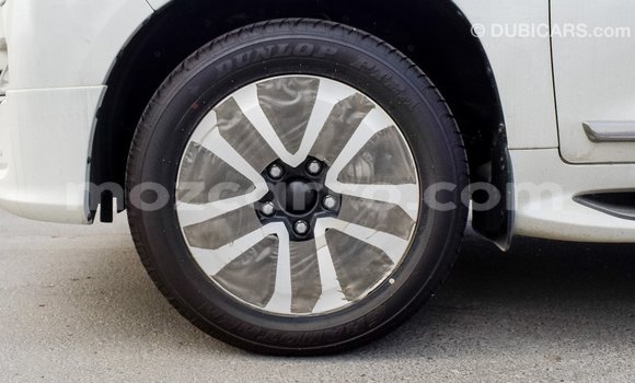 Nunua Imported Toyota Land Cruiser Nyeupe Gari ndani ya Import - Dubai nchini Cabo Delgado Nunua Imported Toyota Land Cruiser Nyeupe Gari ndani ya Import - Dubai nchini Cabo Delgado