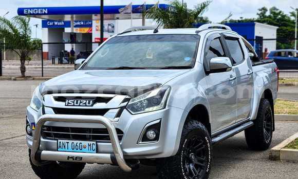Tenga Tsaru Isuzu D-MAX Sirivha Mota in Maputo in Maputo Tenga Tsaru Isuzu D-MAX Sirivha Mota in Maputo in Maputo