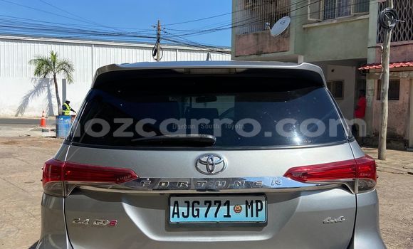 Comprar Usado Toyota Fortuner De outros Carro em Maputo em Maputo Comprar Usado Toyota Fortuner De outros Carro em Maputo em Maputo