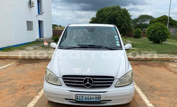 Comprar Usado Mercedes-Benz C-Classe Branco Carro em Maputo em Maputo Comprar Usado Mercedes-Benz C-Classe Branco Carro em Maputo em Maputo