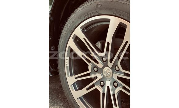 Tenga Imported Toyota Land Cruiser Nhema Mota in Import - Dubai in Cabo Delgado Tenga Imported Toyota Land Cruiser Nhema Mota in Import - Dubai in Cabo Delgado