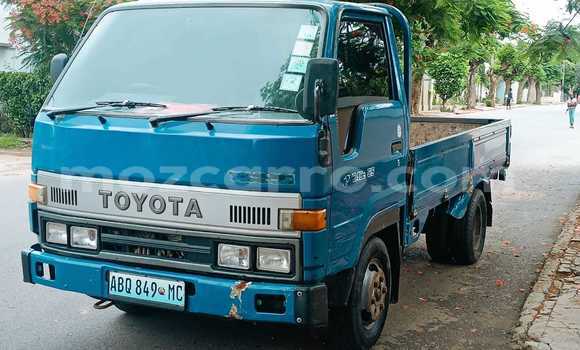 Nunua Ilio tumika Toyota Dyna Bluu Gari ndani ya Maputo nchini Maputo Nunua Ilio tumika Toyota Dyna Bluu Gari ndani ya Maputo nchini Maputo