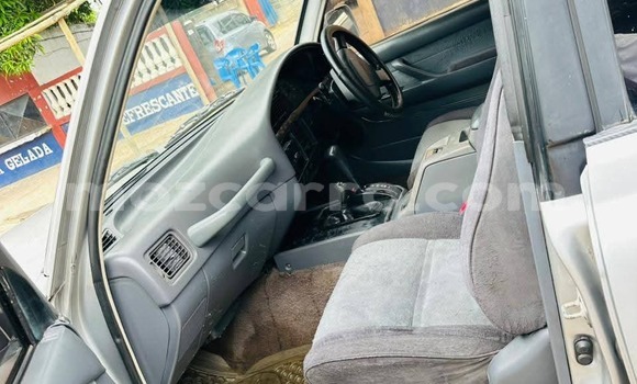 Nunua Ilio tumika Toyota Land Cruiser Nyingine Gari ndani ya Maputo nchini Maputo Nunua Ilio tumika Toyota Land Cruiser Nyingine Gari ndani ya Maputo nchini Maputo
