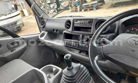 Tenga Tsaru Toyota Hiace Chena Mota in Maputo in Maputo Tenga Tsaru Toyota Hiace Chena Mota in Maputo in Maputo