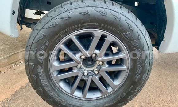 Comprar Usado Toyota Hilux Branco Carro em Maputo em Maputo Comprar Usado Toyota Hilux Branco Carro em Maputo em Maputo