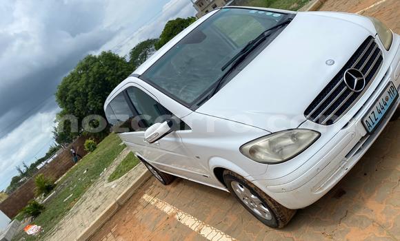 Tenga Tsaru Mercedes-Benz C-Classe Chena Mota in Maputo in Maputo Tenga Tsaru Mercedes-Benz C-Classe Chena Mota in Maputo in Maputo