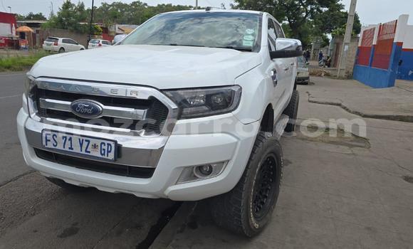 Tenga Tsaru Ford Ranger Chena Mota in Maputo in Maputo
