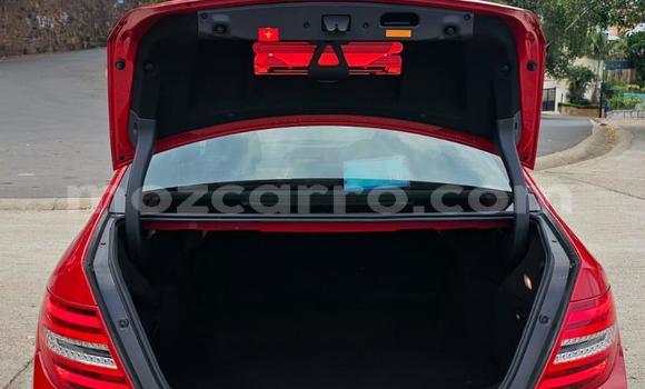 Nunua Ilio tumika Mercedes-Benz C250 coupe Nyekundu Gari ndani ya Maputo nchini Maputo Nunua Ilio tumika Mercedes-Benz C250 coupe Nyekundu Gari ndani ya Maputo nchini Maputo