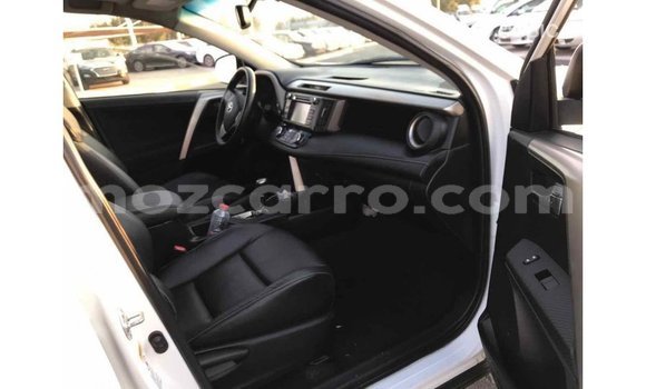 Comprar Importar Toyota Ade Branco Caminhão em Import - Dubai em Cabo Delgado Comprar Importar Toyota Ade Branco Caminhão em Import - Dubai em Cabo Delgado