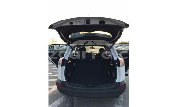 Comprar Importar Toyota Ade Branco Caminhão em Import - Dubai em Cabo Delgado Comprar Importar Toyota Ade Branco Caminhão em Import - Dubai em Cabo Delgado