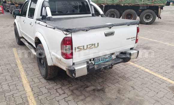 Buy Used Isuzu KB White Car in Maputo in Maputo Buy Used Isuzu KB White Car in Maputo in Maputo