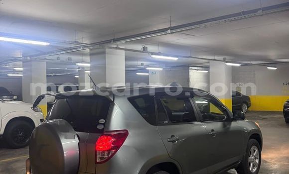 Nunua Ilio tumika Toyota RAV4 Nyingine Gari ndani ya Maputo nchini Maputo Nunua Ilio tumika Toyota RAV4 Nyingine Gari ndani ya Maputo nchini Maputo